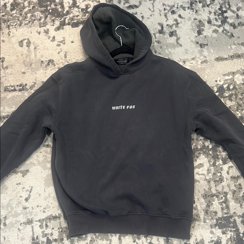 White fox dark grey hoodie volume 3.5